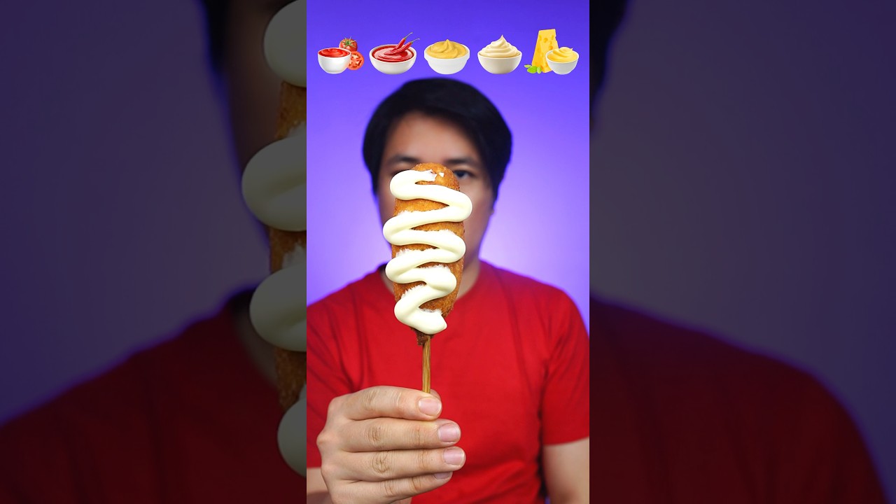 ZJEDZ CORN DOGA Z R&Oacute;ŻNYMI SOSAMI #asmr #mukbang