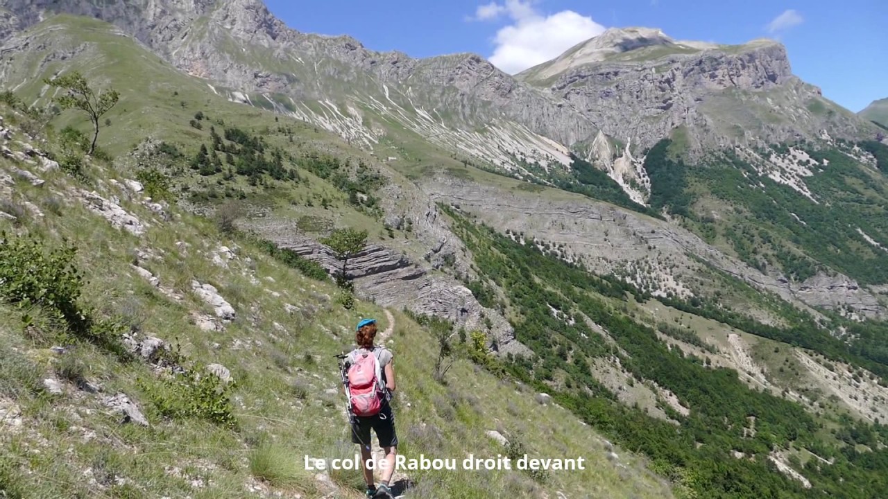 Dévoluy, sentier des Bans en direction du col de Rabou