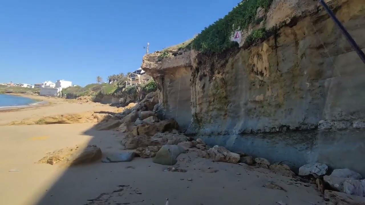 Paseo mañanero por la Playa del Pirata 