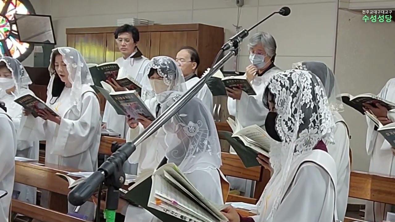 Noel Missa Santus, Beneditus(쌍뚜스 베네딕뚜스)Alfred de Sauges곡  지휘 김양수, 바이올린 루몬, 첼로 베아스, 오르간 이현지