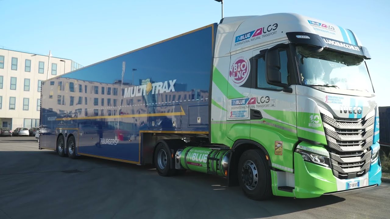 Multitrax presenta il nuovo semirimorchio a doppio piano Burgers