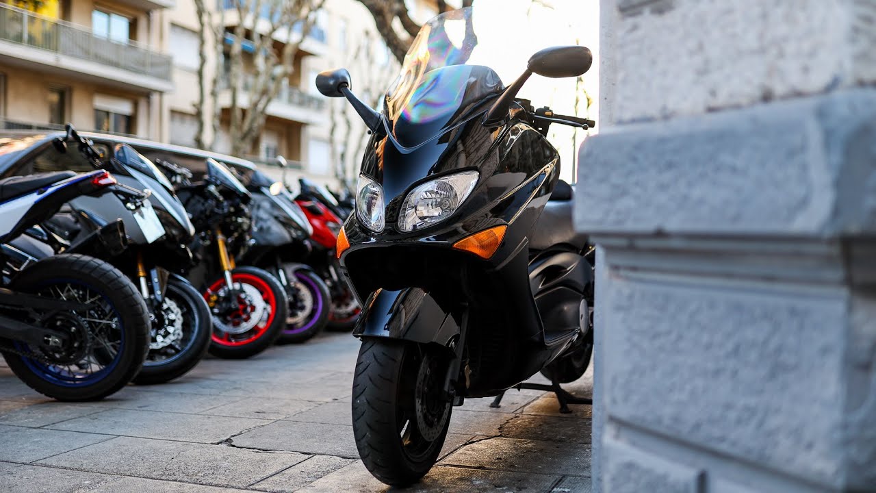 J'AI ACHETÉ UN TMAX À 1000 € ! (Remise en état avec ALOISI)