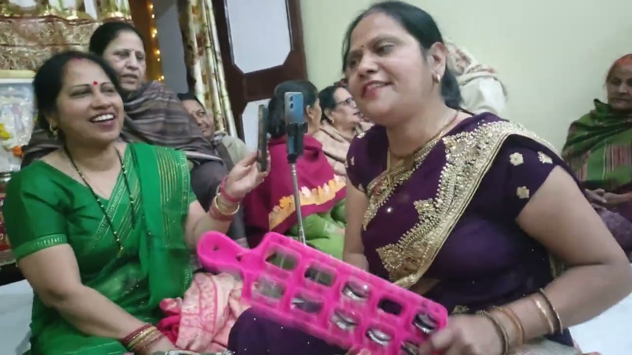 सासू की जीभ राजा ऐसी चले 😜😜 जैसी कि दर्जी की....