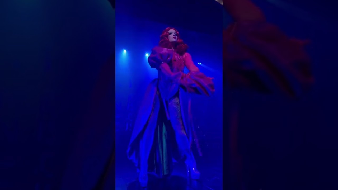 &ldquo;Fuchsia&rdquo; - neo burlesque vocal act #burlesque #burlesquesinger #marieweinberg #бурлеск #певица