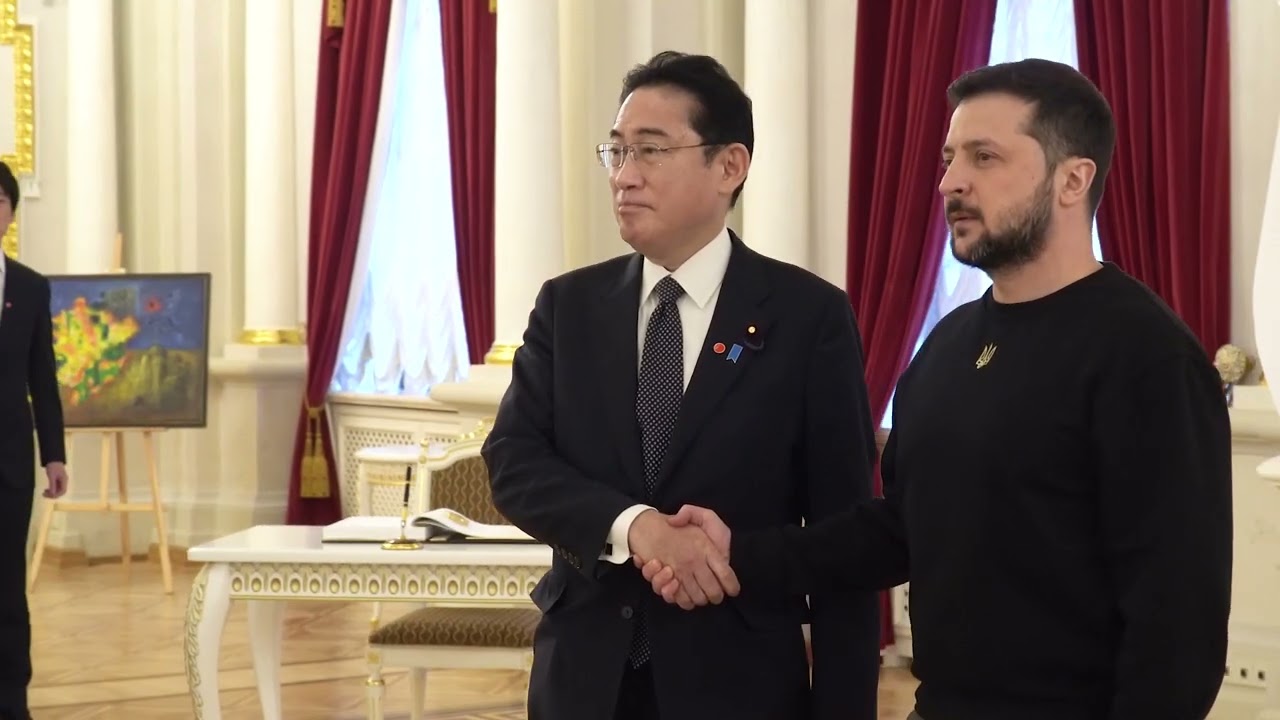 Зеленський зустрівся з Прем’єр-міністром Японії