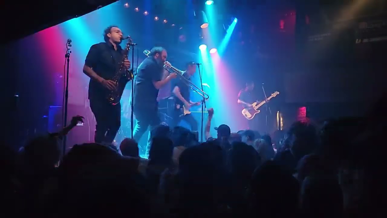 The Planet Smashers - Life of the Party - 2022-05-22 - Pouzza Fest 10 - Montreal, Quebec