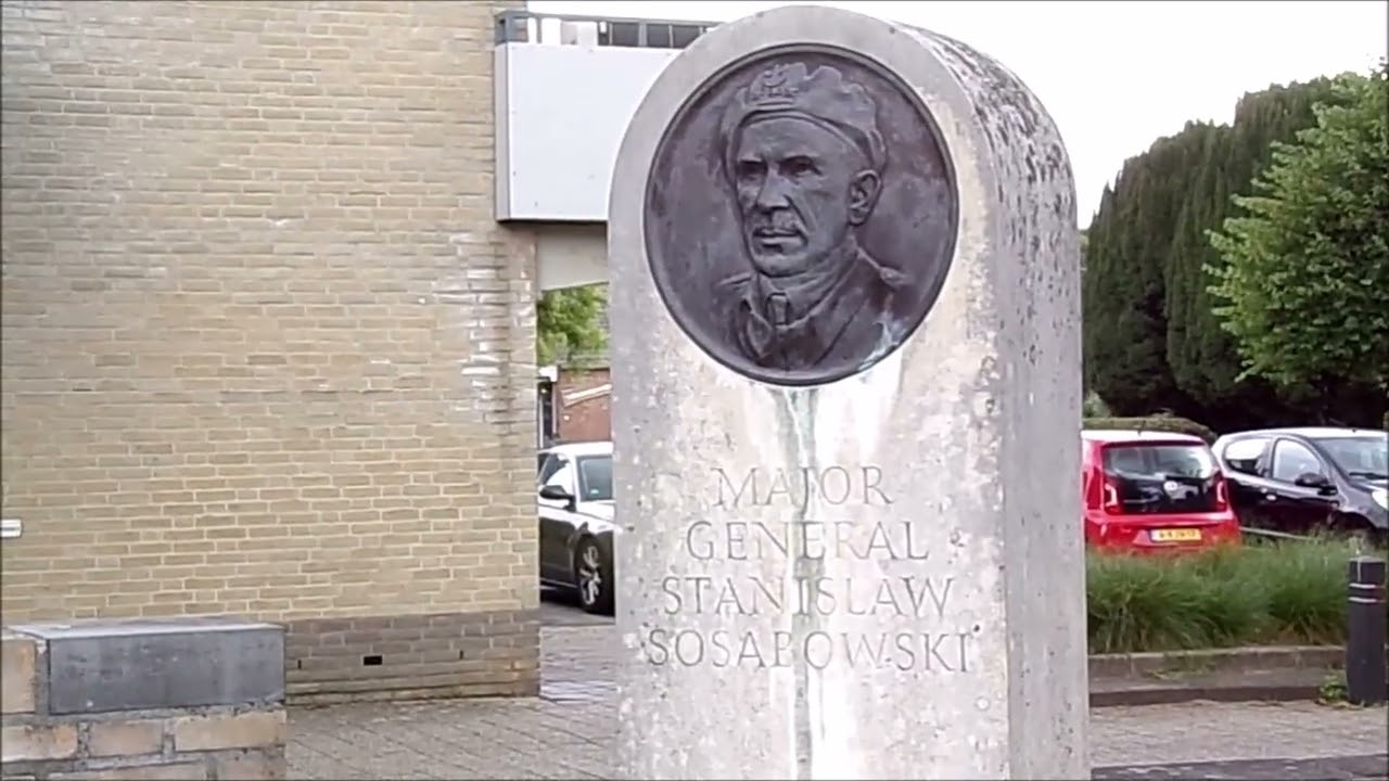 Pomnik Gen. Sosabowskiego i polskich spadochroniarzy - Driel - Holandia