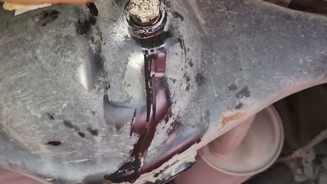 Paano Magpalit ng Manual Transmission oil at Differential oil ng Toyota Hiace @kolokoygarage