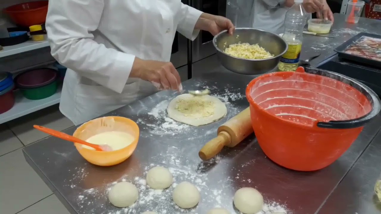 Испанские хрустящие пирожки
