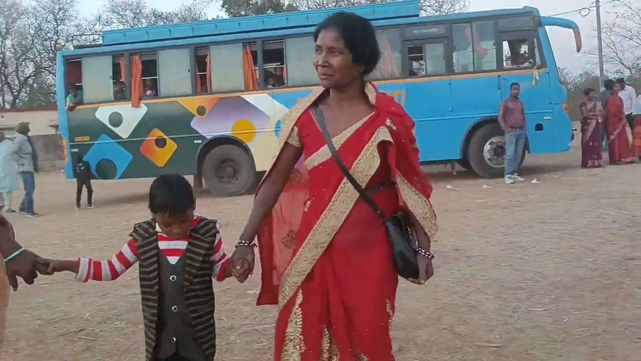 Ho ସମାଜ ଗୁରୁପ ଡାନ୍ସ 