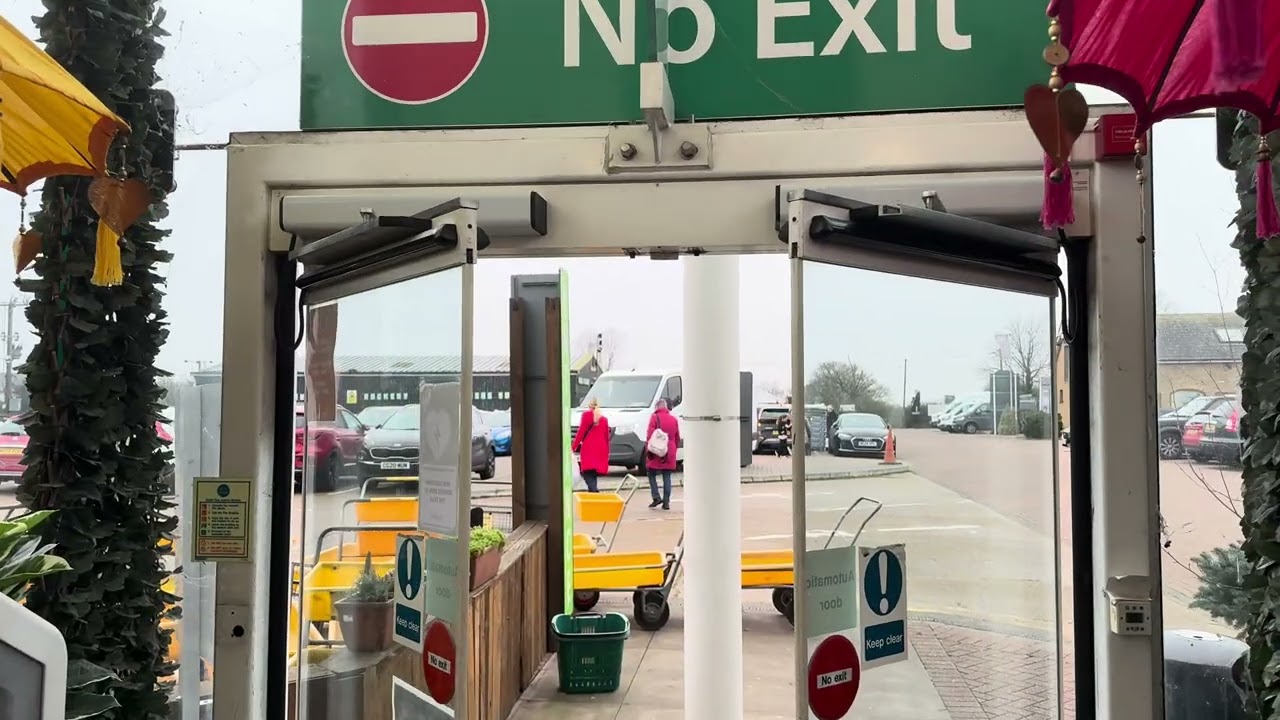 Record DFA 127, Besam and Dorma ED200 and ES200 Automatic door at Summer Hill Basildon