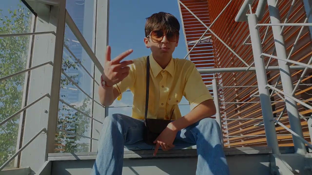2C1G - 1.LOVE SO MUCH / OFFICIAL VIDEO &reg;