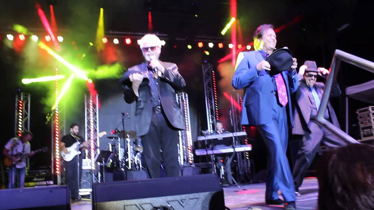 Osmond Brothers - Brothers Medley joined by Alan