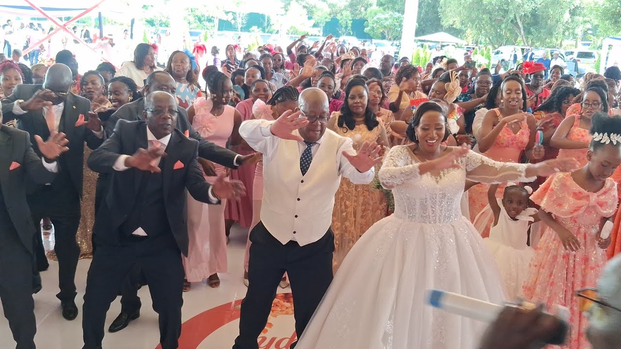 UHIKI WA MP WA LARI MBURU KAHANGARA.