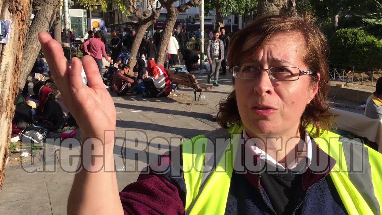 Why Do Greeks Help the Refugees?