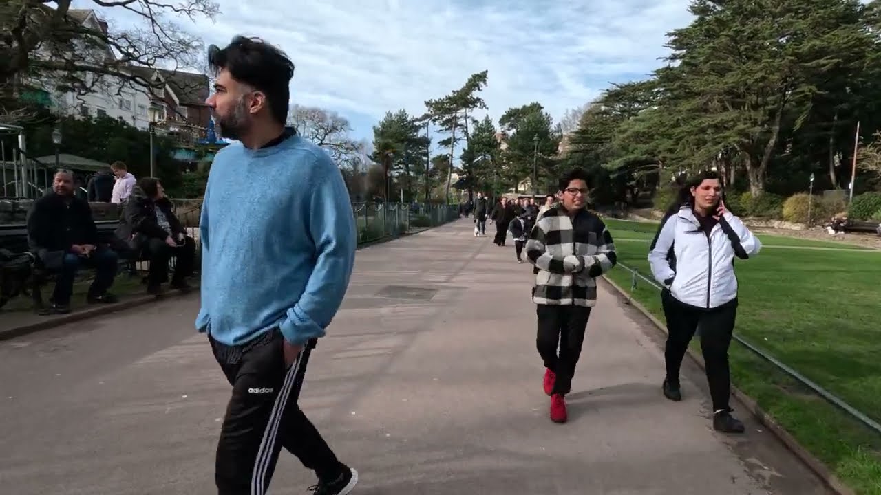 Best of Walking Tours 4K - Bournemouth Bird Sanctuary and High Street (2024)