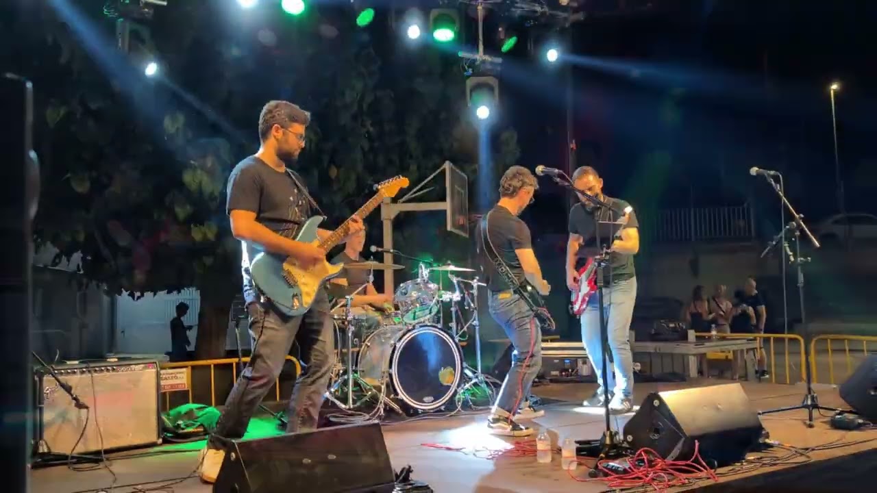 SAPIENS ROCK - GRUP DE VERSIONS PER FESTES