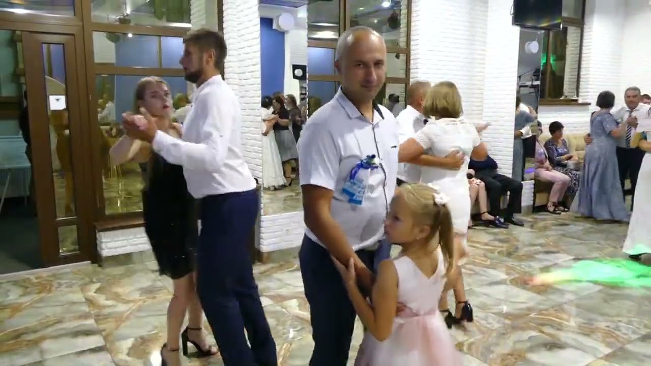 НА ЧУЖИНІ, НА ЧУЖИНІ КОРОТКІ НОЧІ ДОВГІ ДНІ