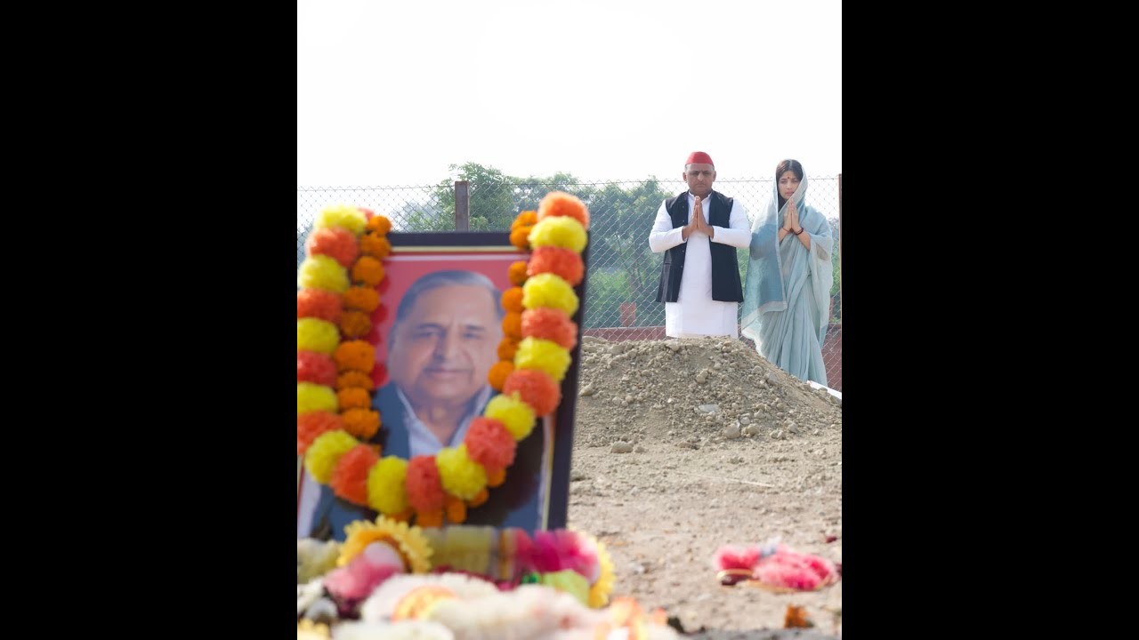 Mainpuri By-Election 2022: नामांकन से पहले मुलायम के समाधि स्थल पर पहुंचीं  डिंपल यादव