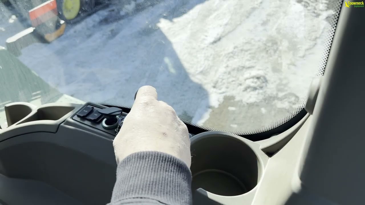 Updating a Display Using USB | John Deere® G5 and Gen 4 Displays