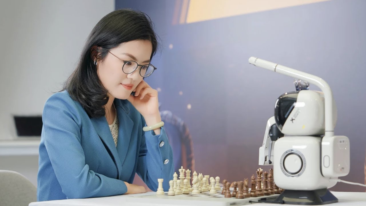 AI Robot Chess Self-Learning Program — Demo Event