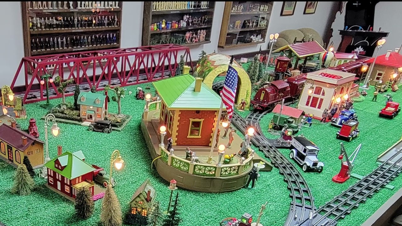 Lionel Standard Gauge Layout by Andy Dubill