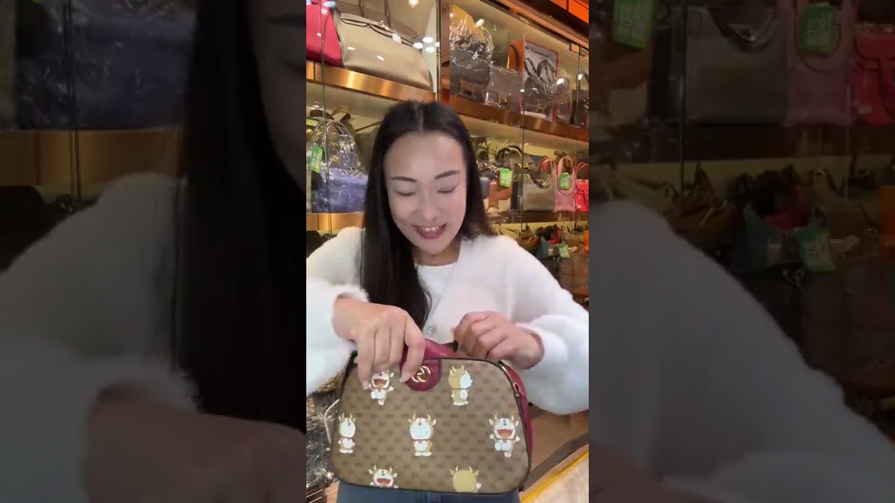 [Live]💃快閃購物💃2026-02-28✨B25冰川白金扣🥰B30灰銀、黑銀🥳Lindy 26粉紅😍Lindy 30 錫器灰金扣🥳CC 22黑金、黑色菱格大袋、黑色荔枝皮半月斜咩、GG多拉A夢金牛
