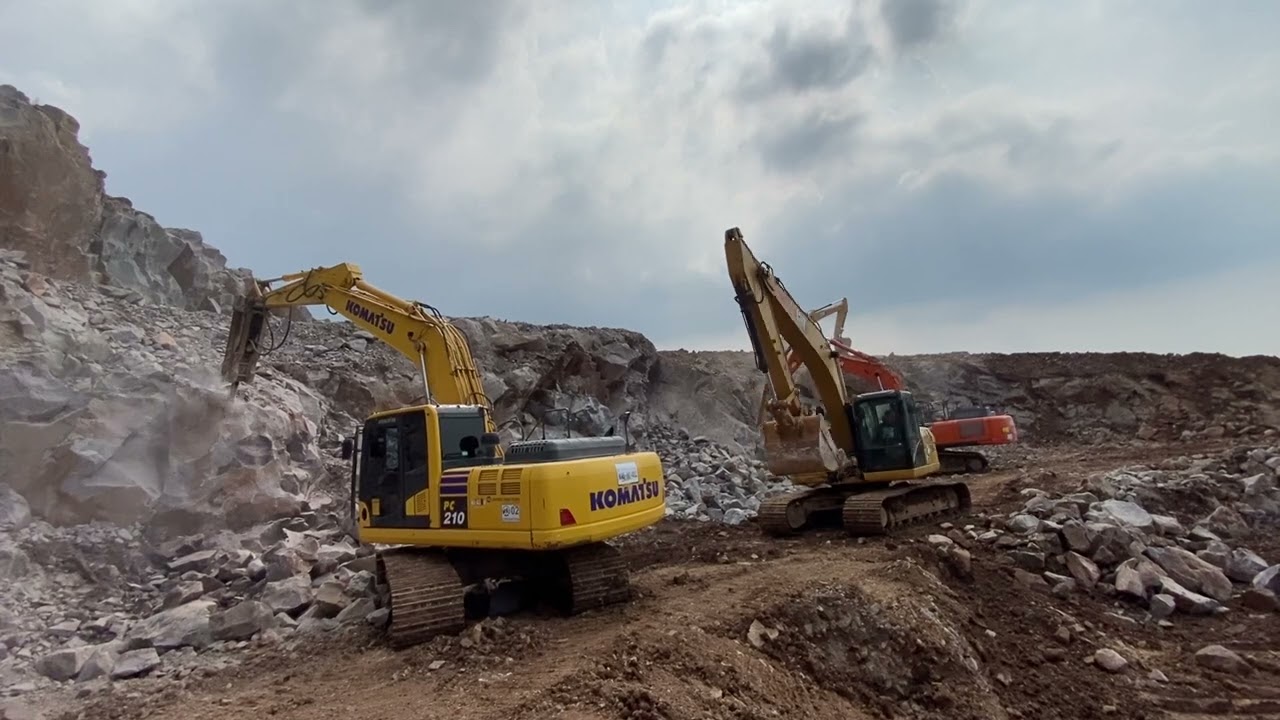 BREAKER KOMATSU -10 DAN HITACHI 350-7