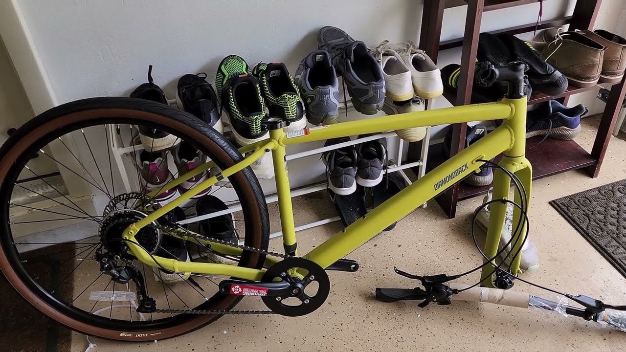How to assemble the Diamondback Division 2 bicycle