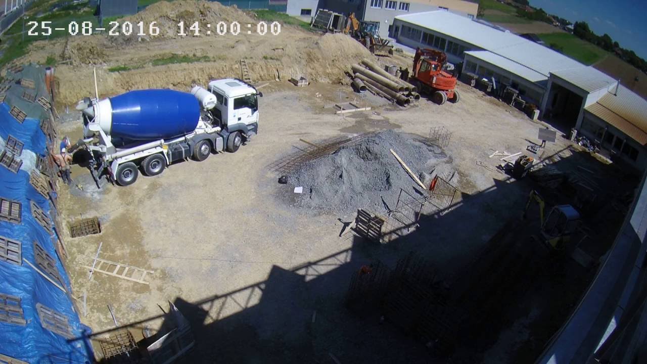 Časosběr (timelapse) - Stavba haly