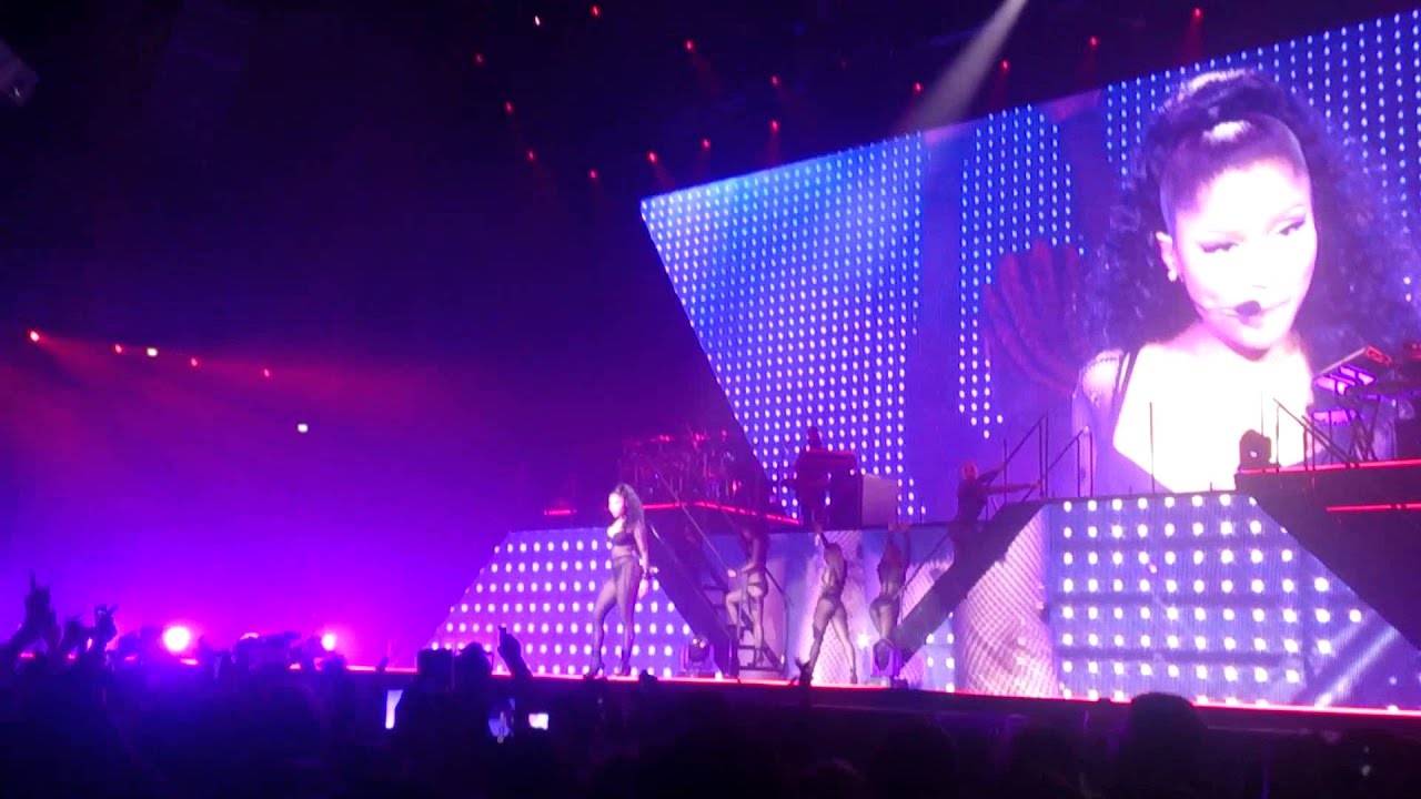 Nicki Minaj - Feeling Myself The Pinkprint Tour