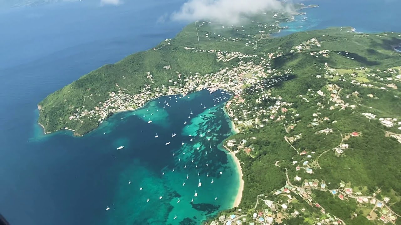 American Airlines B737-800 Arrival into St. Vincent from Miami