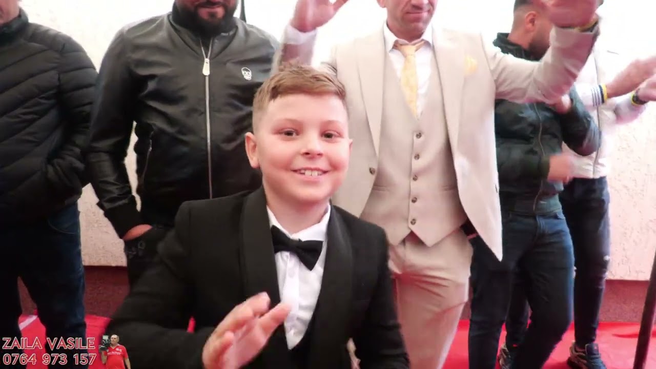 Carlos Albanezu si Narcis si Stefan  la Cristi si Printesa Acasa By Zaila Cameramanu