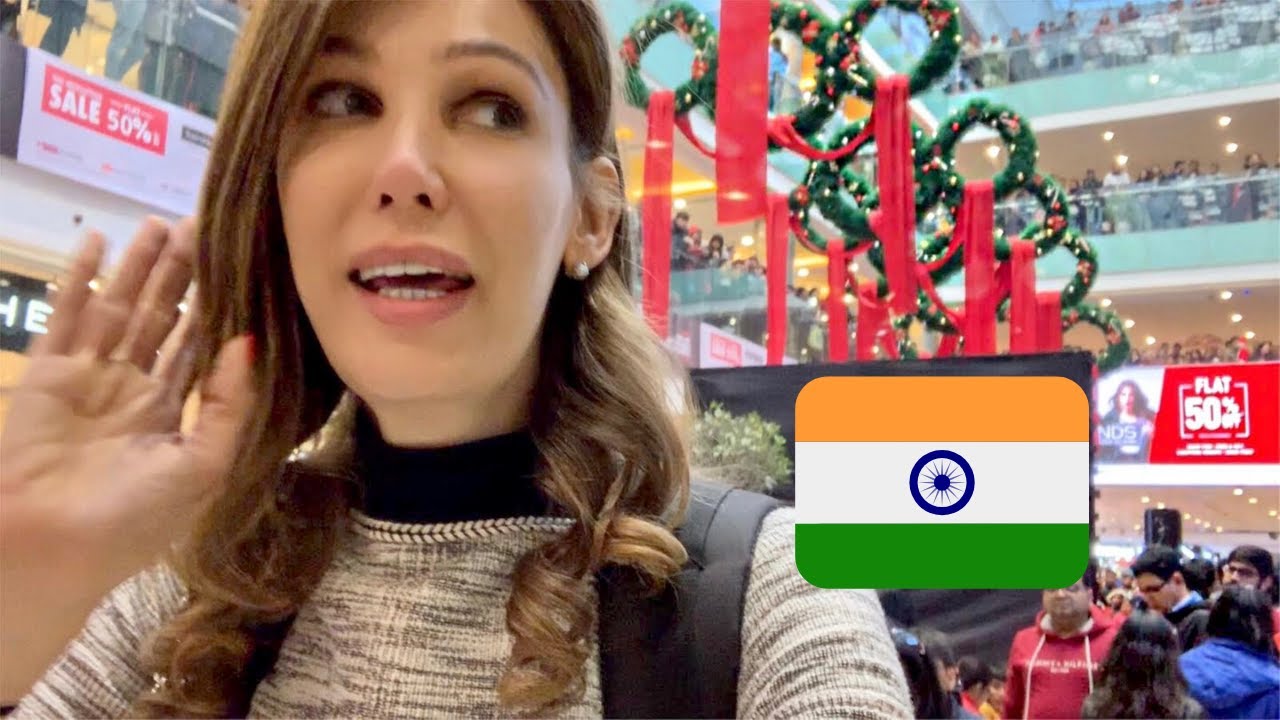 Christmas in New Delhi / Stuck in a MALL! #DelhiTravelVlog #IndiaTravelVlog