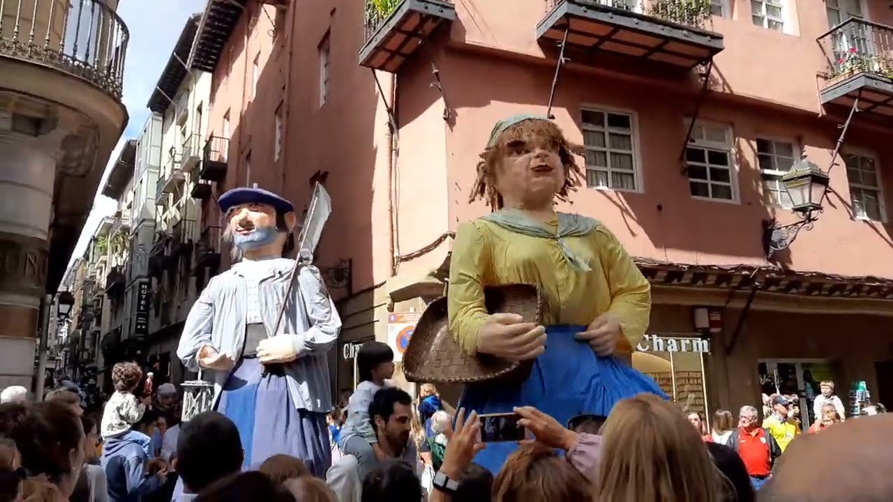 Concentración de Gigantes y Cabezudos en Bilbao | 27 agosto 2023 | Aste Nagusia