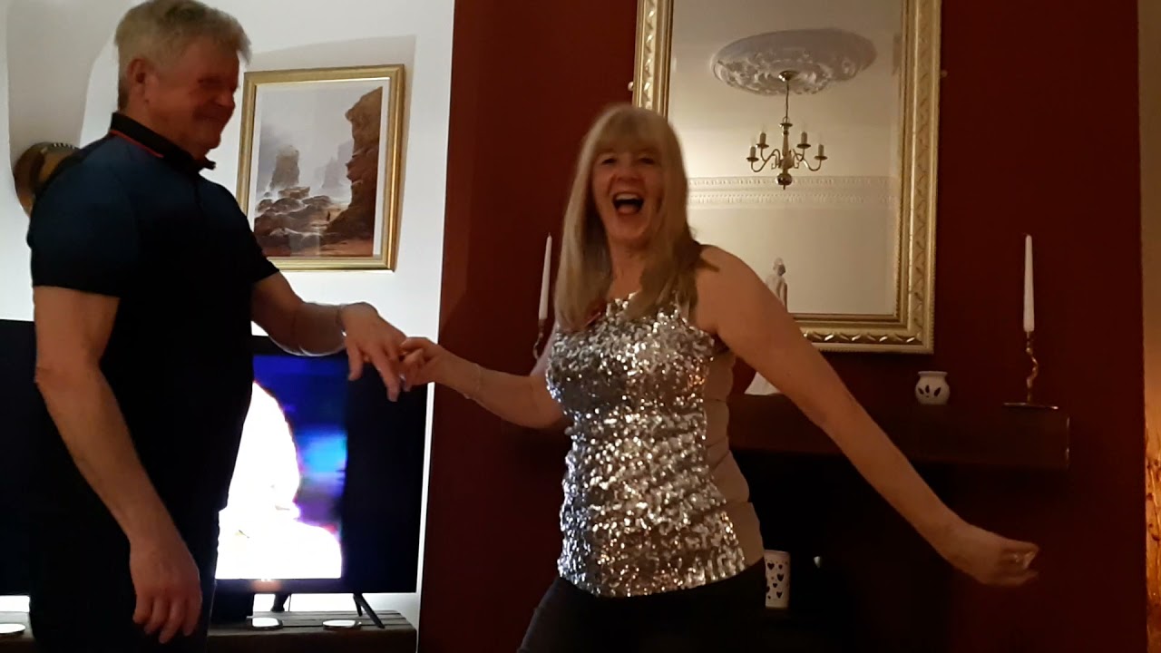 Bobby and pam Ewing dance