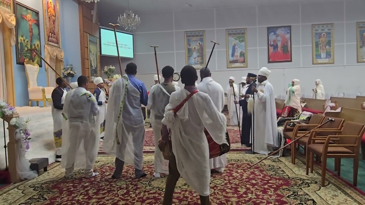 ጊዮርጊስ ግሩም በመንፈስ ቅዱስ ኅቱም፤ መዓዛ ቅዳሴከ ጥዑም ከመ ጽጌ ገዳም ጊዮርጊስ ግሩም::