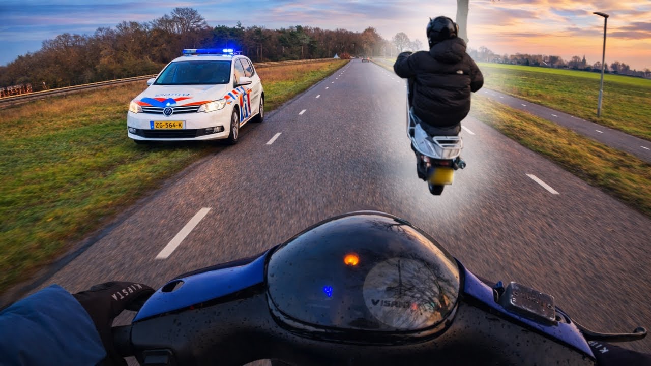 HIJ DOET WHEELIE VOOR DE POLITIE🤦🏻‍♂️.... #4
