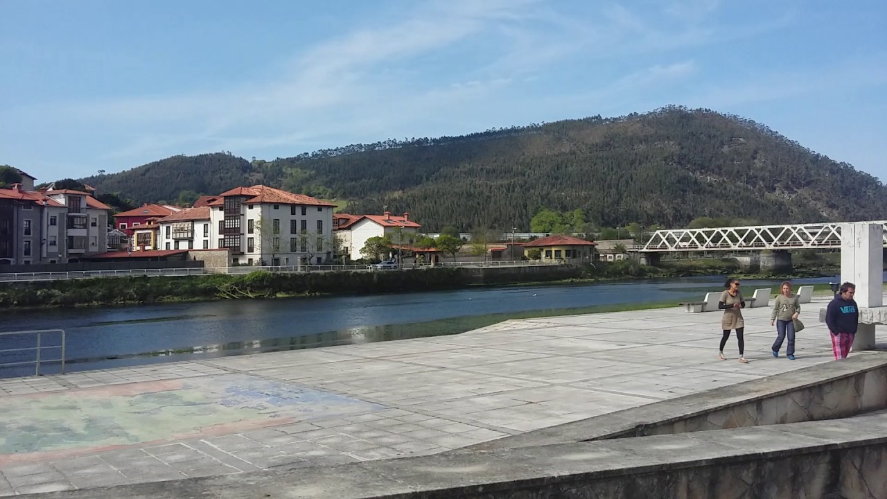 R&iacute;a en Unquera Cantabria Abril