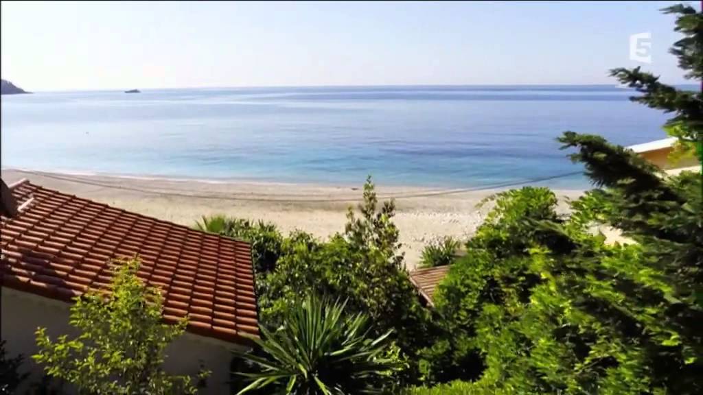 Jacques Brel - Une maison, un artiste (Documentaire France 5 - Aout 2015)