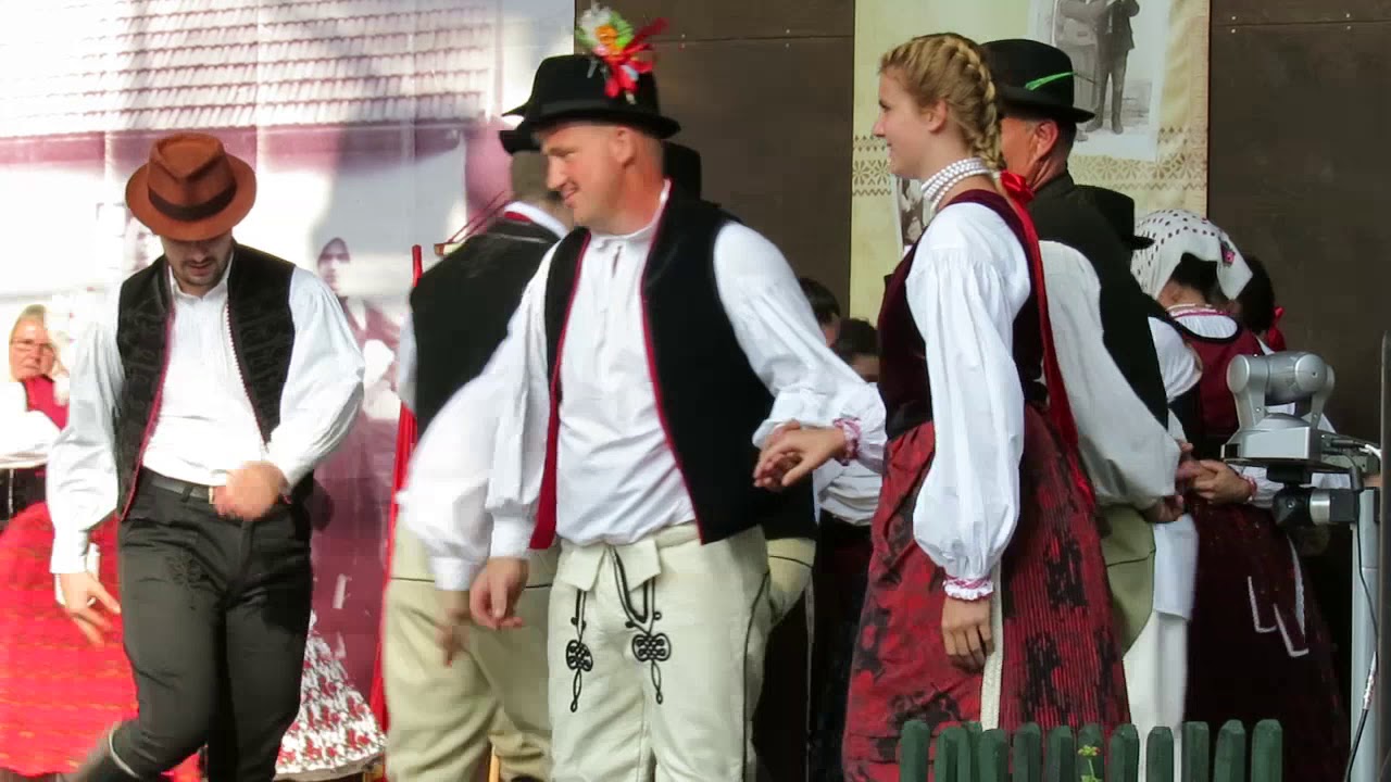 Izményi Székely Népi Együttes és a Bátaszéki Unokák csoportja - Húshagyati