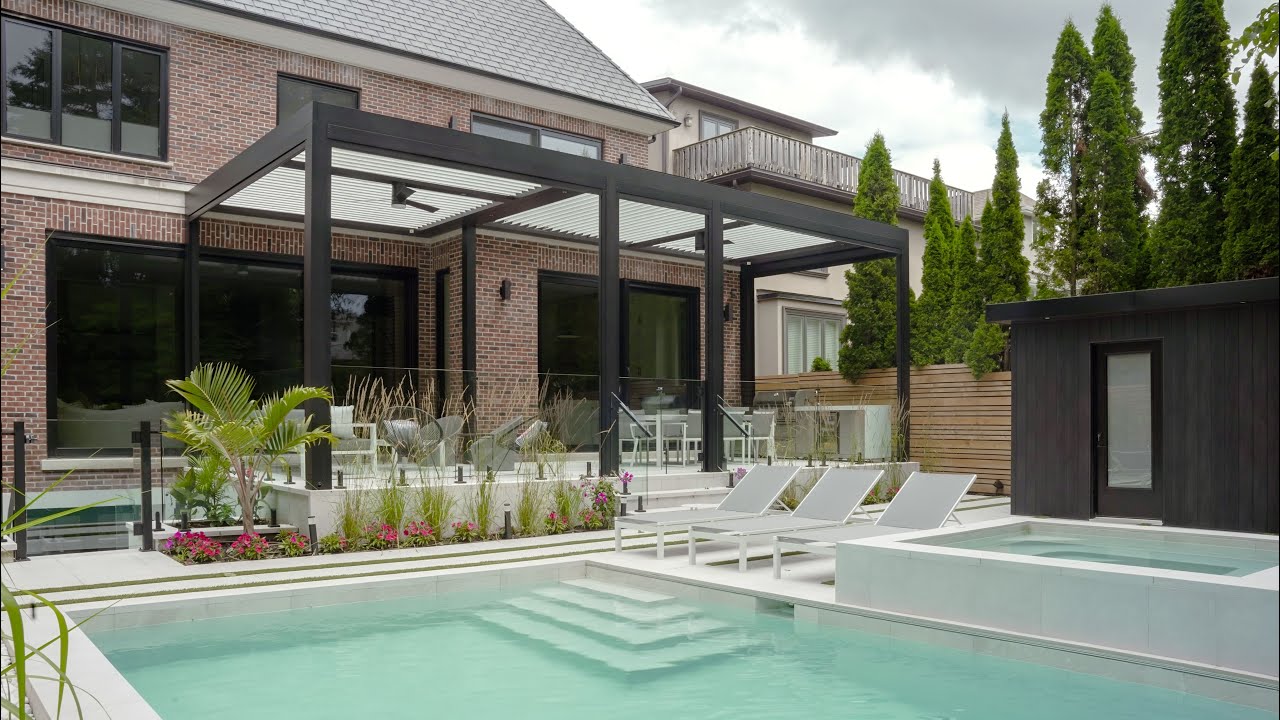 Toronto Home Walkthrough - Struxure Pergola by Garden Living