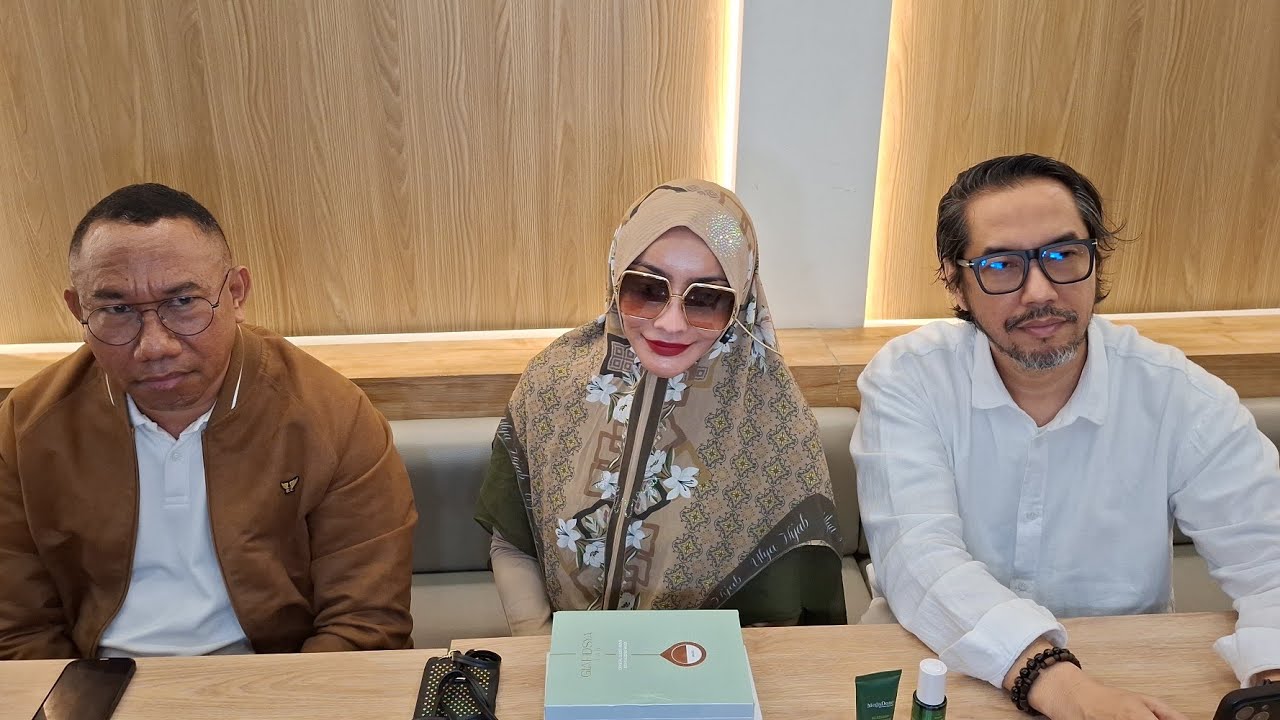 DOKTIF GELAR SYUKURAN RAYAKAN RICHARD LEE DITAHAN