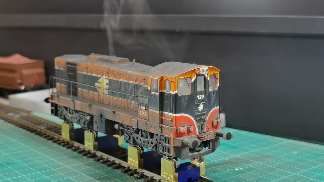 Murphy Models class 121 with smoke and sound