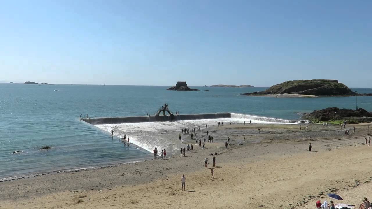 Remplissage de la piscine de Bon Secours, Saint-Malo, 12 juin 2014