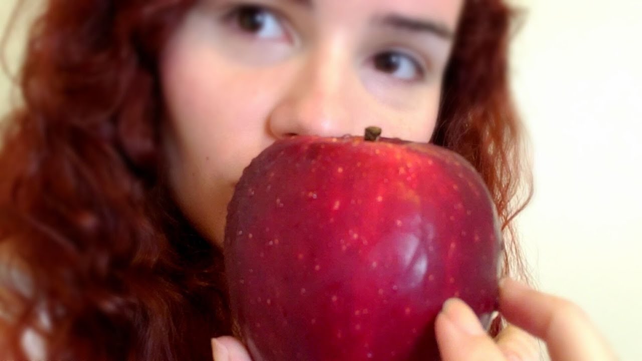 ASMR Apple Eating (Close Up Triggers, Crispy, Crunchy, Wet Mouth Sounds, No Talking)