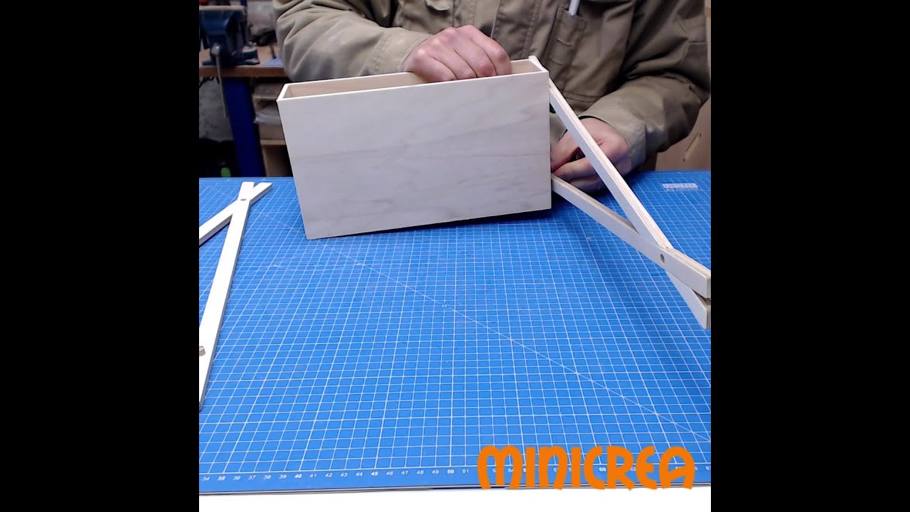 Meuble de poupée - Fabriquer un portant penderie 1/4ème à partir d'un kit Minicrea