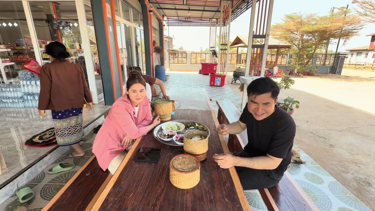 6 กุมภาพันธ์ 2569วันนี้ได้เมนูลาบไก่ให้บ่าวเตียงกินก่อนจะออกไปทำงาน