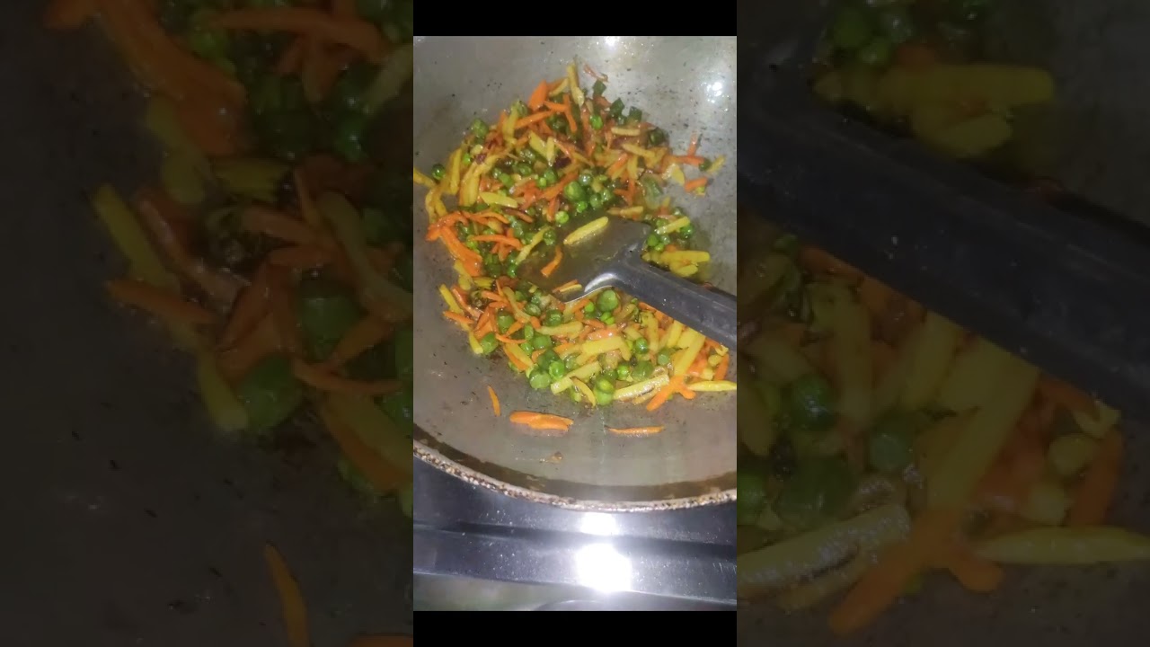 আজ সন্ধের টিফিনে আছে চাওমিন 🤫....