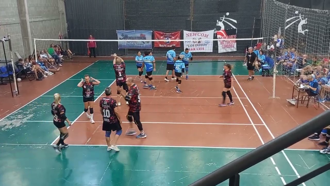 Final +50:  Delfines 2  vs  Los Indios 0